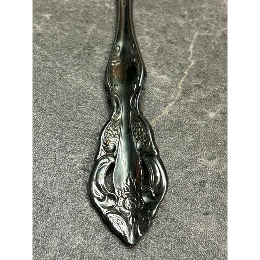 Oneida Michelangelo Stainless Flatware Serving Spoon and Master Butter Knife Set